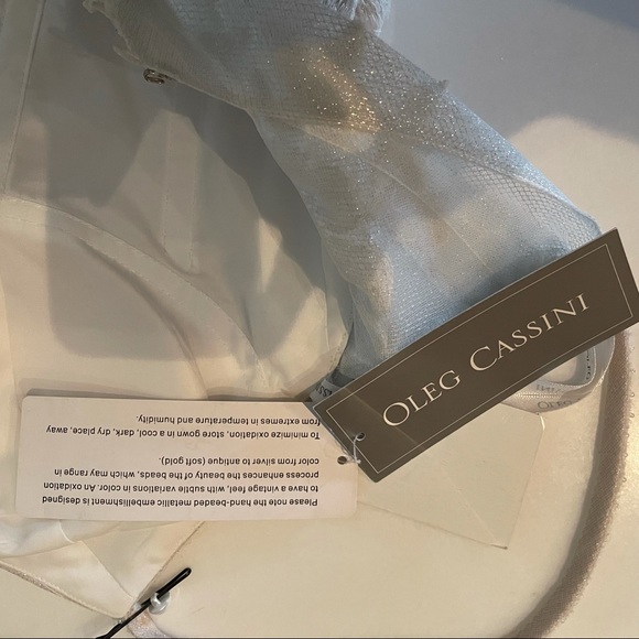 COPY - Oleg Cassini sleeveless beaded floral trumpet wedding gown with low back - Picture 16 of 17